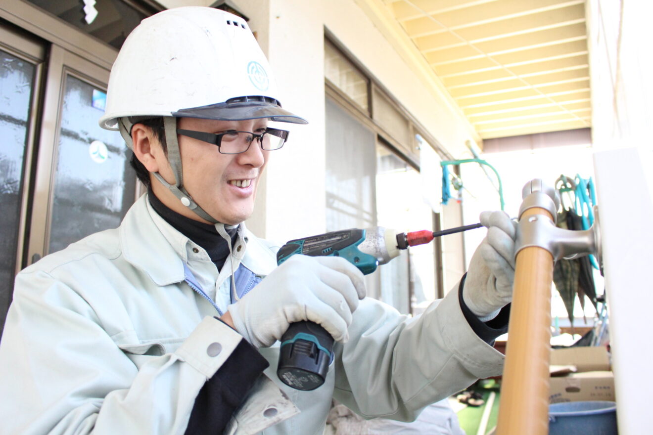 住宅リフォーム作業員